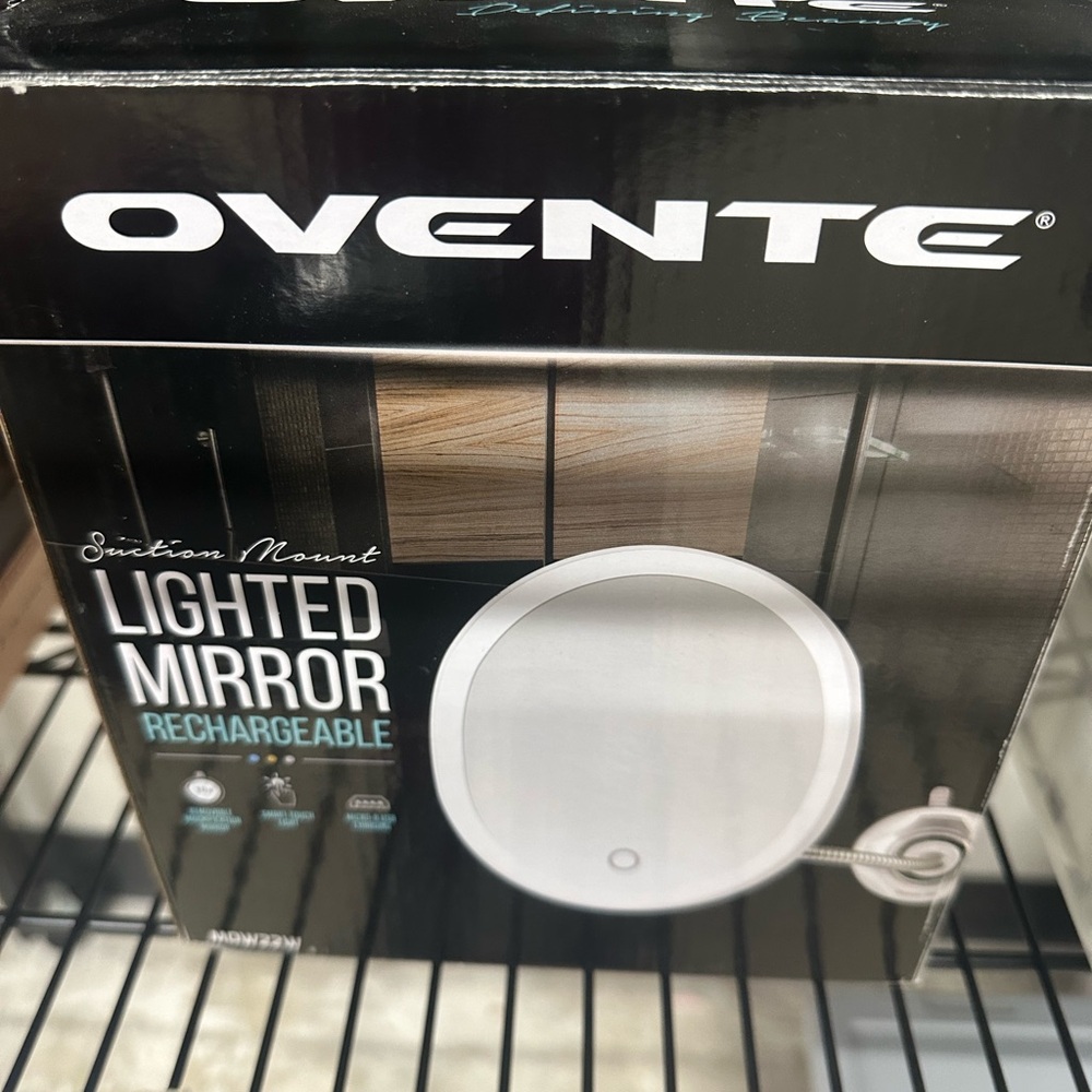 Ovente Lighted Mirror Rechargeable new in box